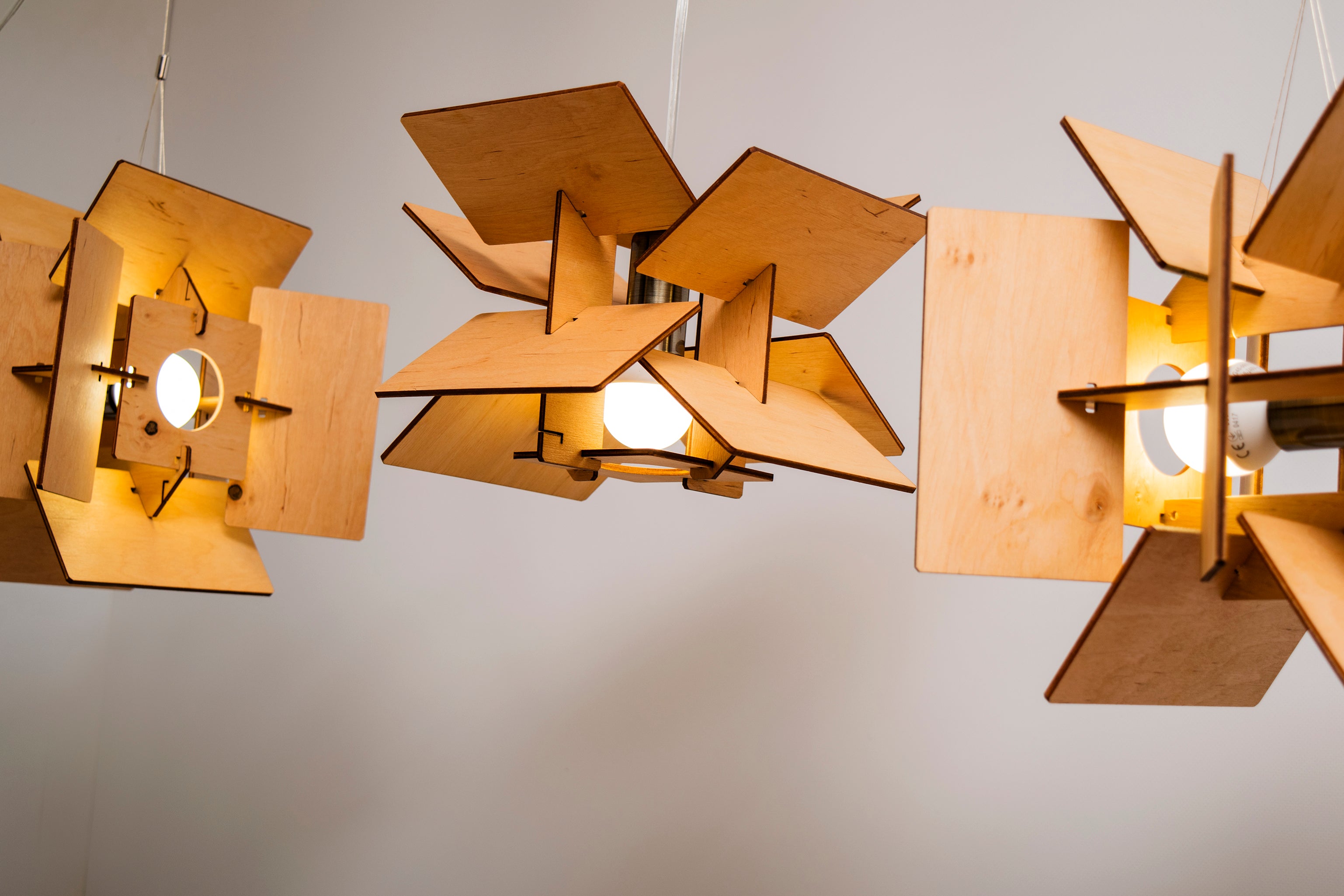 Small Celling Pendant Lamp in Wood - Butterfly