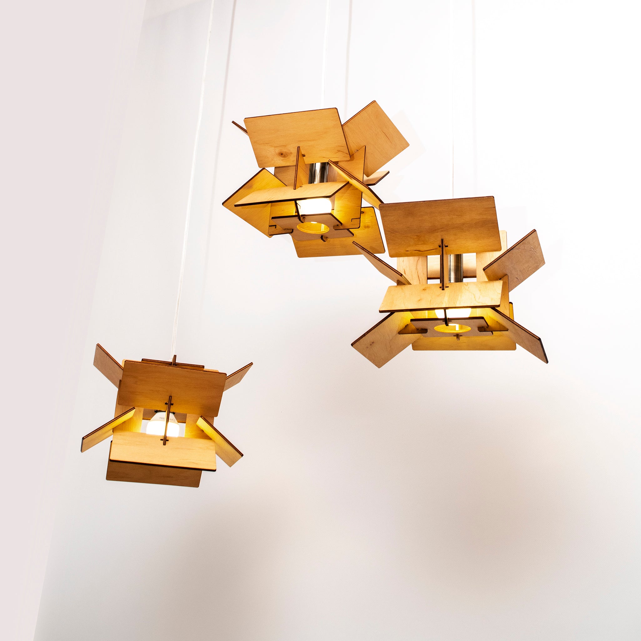 Small Celling Pendant Lamp in Wood - Butterfly