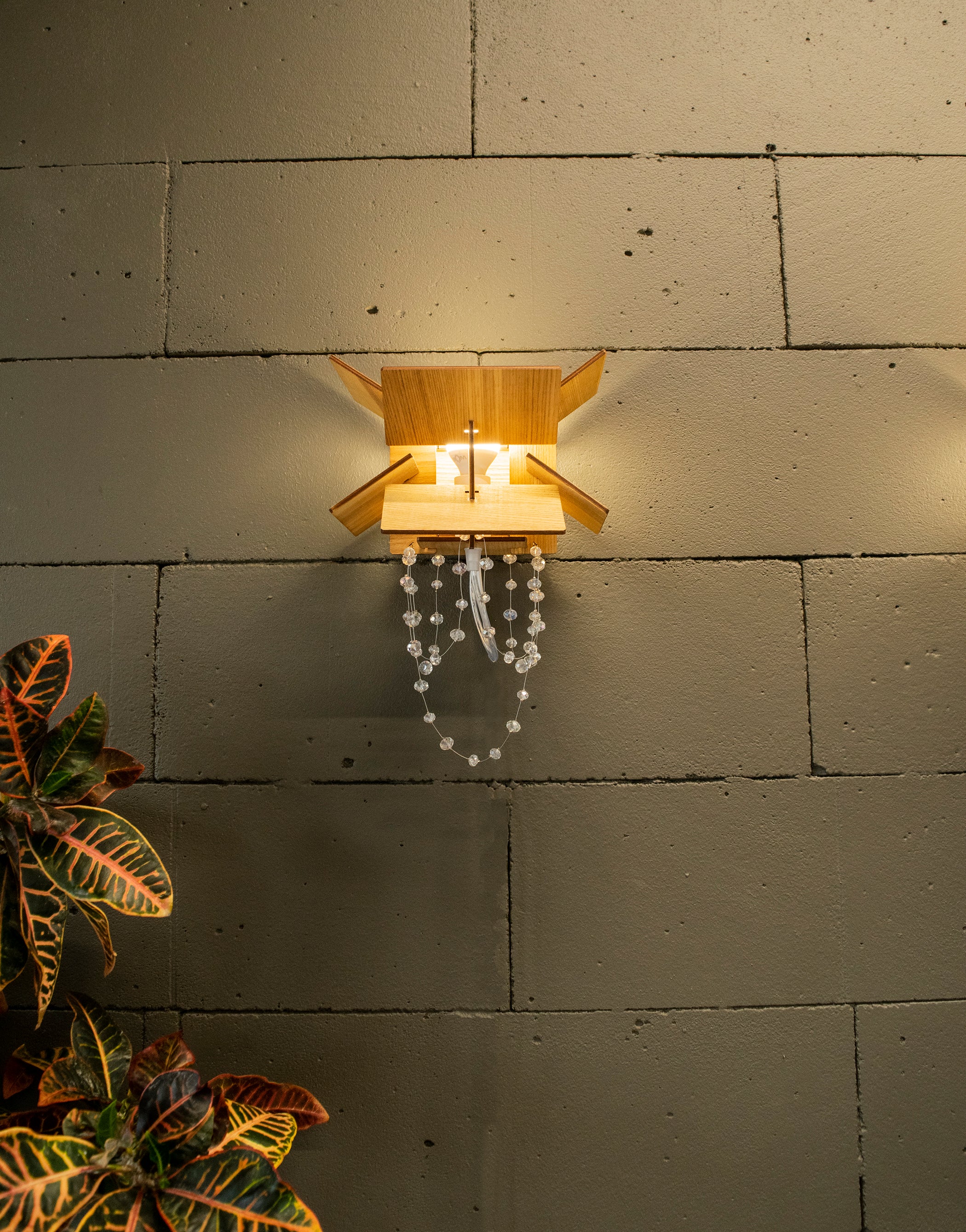Wall Light Veneer with Crystals